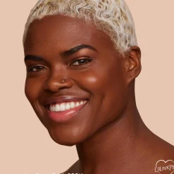 Pretty Fresh Hyaluronic Acid Hydrating Foundation