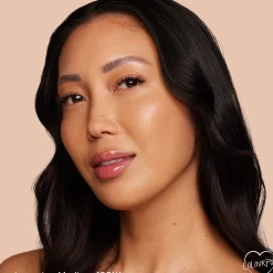 Pretty Fresh Hyaluronic Acid Hydrating Foundation