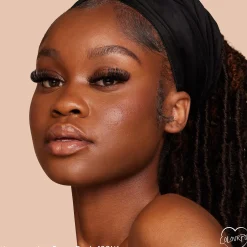 Pretty Fresh Hyaluronic Acid Hydrating Foundation