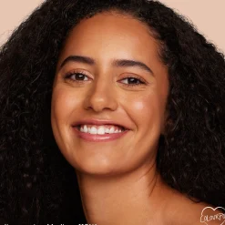 Pretty Fresh Hyaluronic Acid Hydrating Foundation