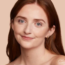 Pretty Fresh Hyaluronic Acid Hydrating Foundation