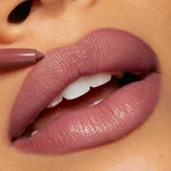 So Juicy Plumping Lip Liner